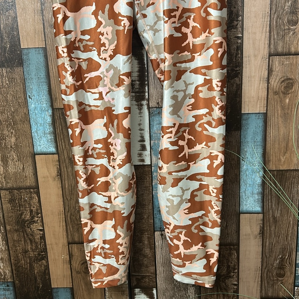 Nike dry fit small camouflage leggings - Picture 3 of 13